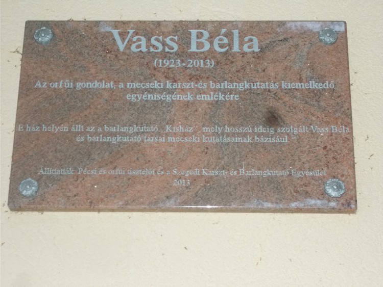 Vass Bela emlektabla