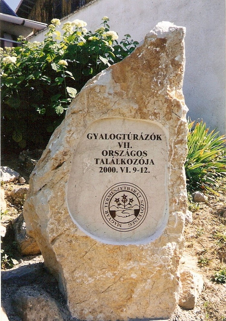 gyalogturazok kove orfu